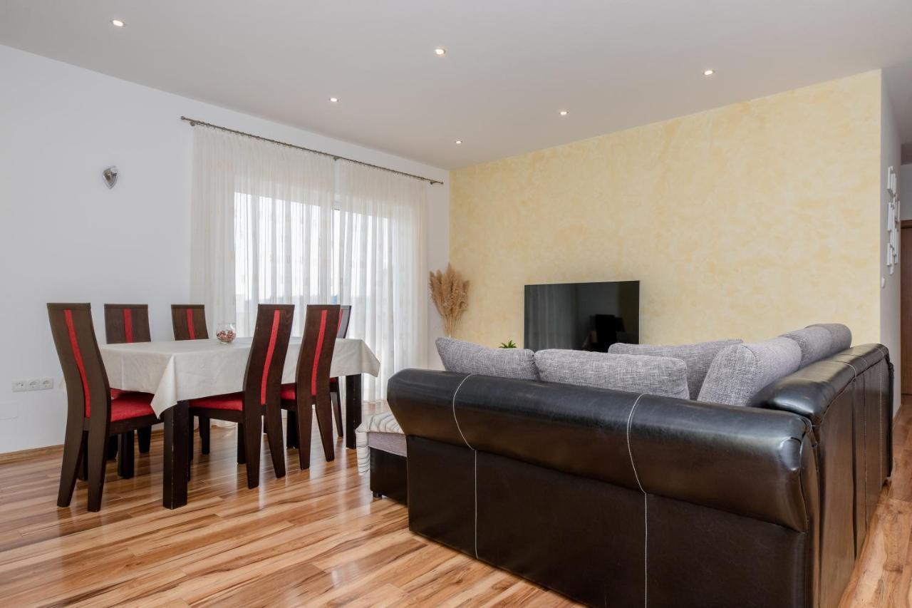 Apartmani Marica Beg Palit Экстерьер фото